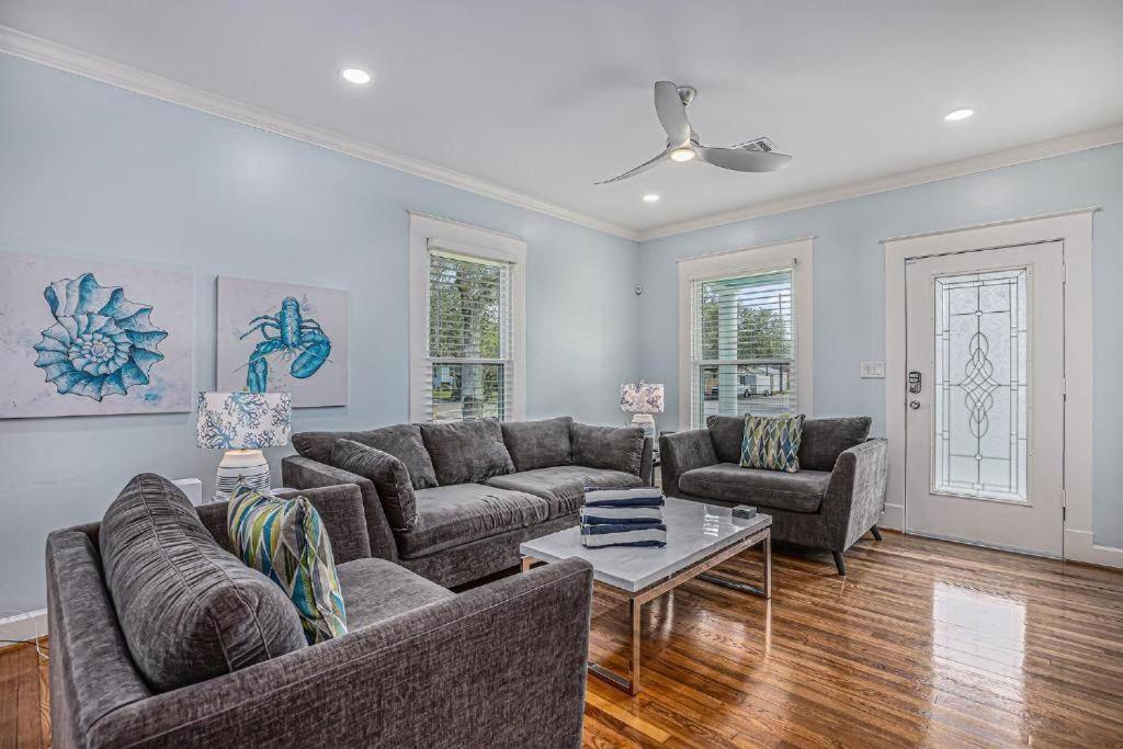 Luxury Designer Villa By The Beach Bright Beautiful Brand New Galveston Extérieur photo