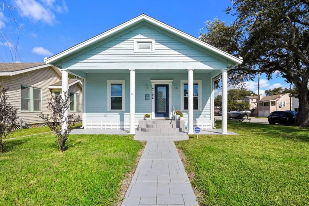 Luxury Designer Villa By The Beach Bright Beautiful Brand New Galveston Extérieur photo