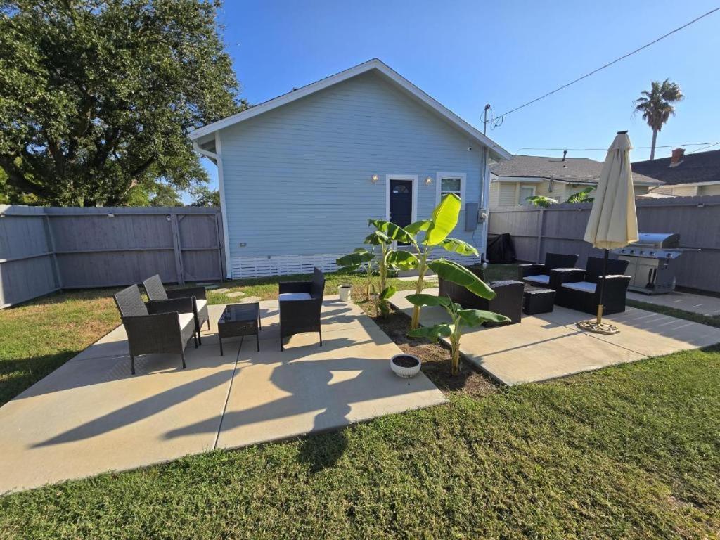 Luxury Designer Villa By The Beach Bright Beautiful Brand New Galveston Extérieur photo