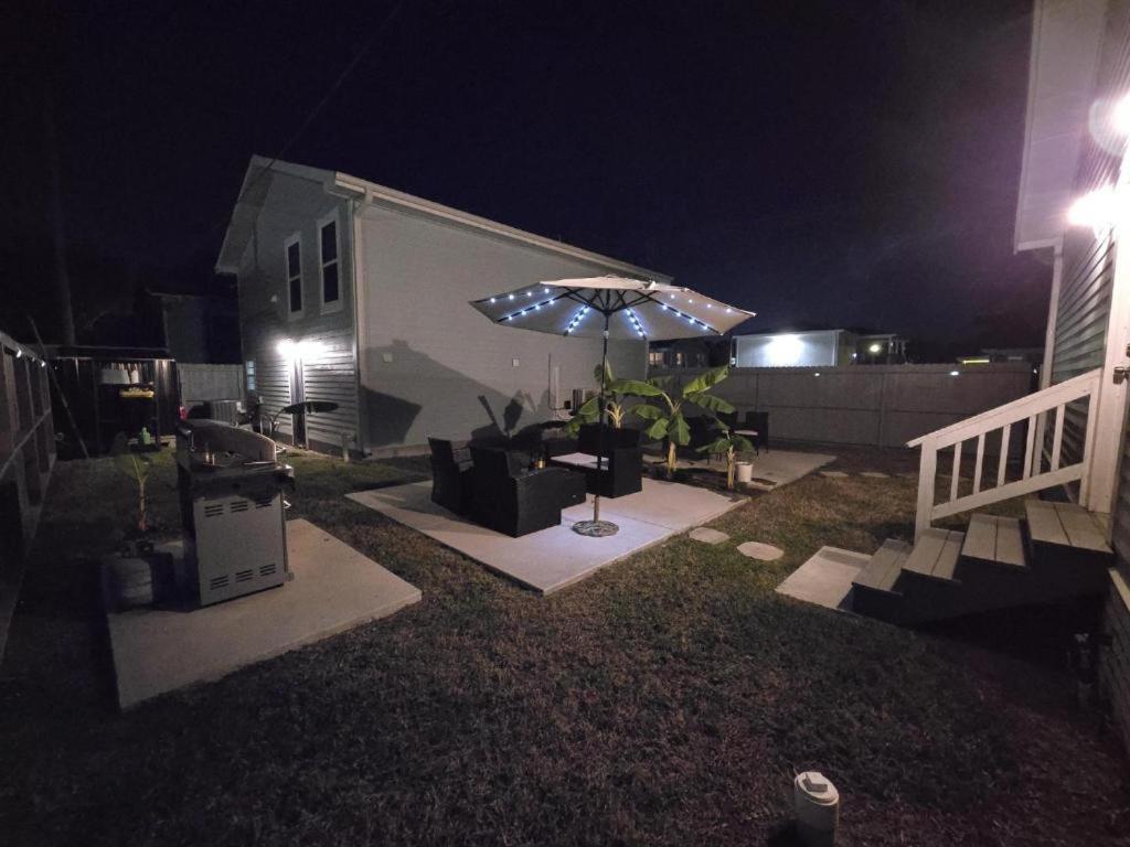 Luxury Designer Villa By The Beach Bright Beautiful Brand New Galveston Extérieur photo